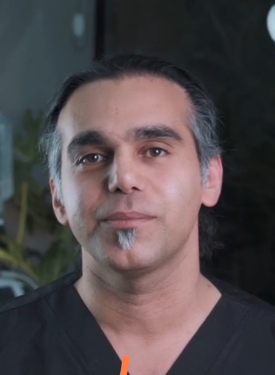 دکتر مجید دادمهر پزشک